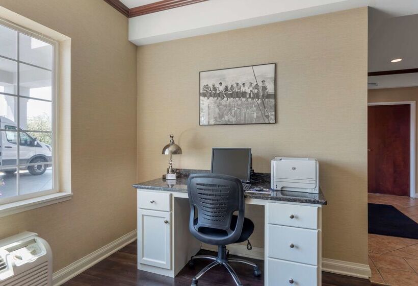 호텔 Best Western Lawrenceburg Inn