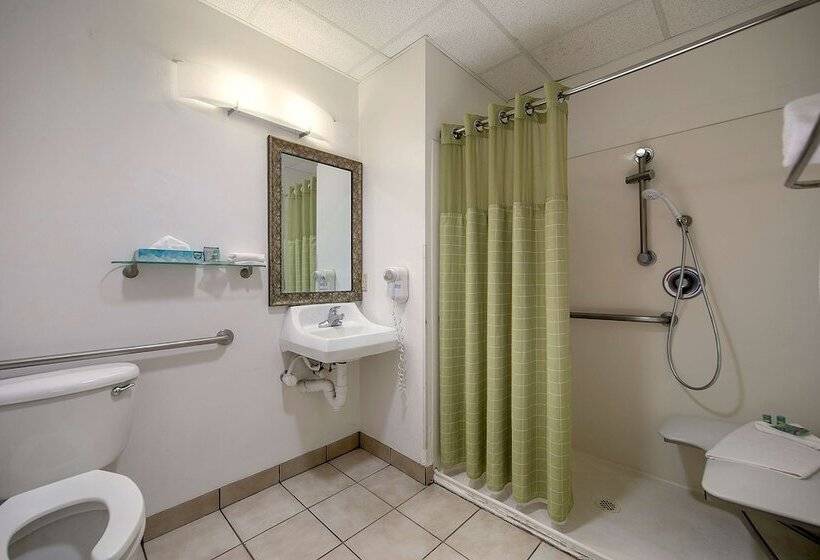 فندق Best Western Liberty Inn