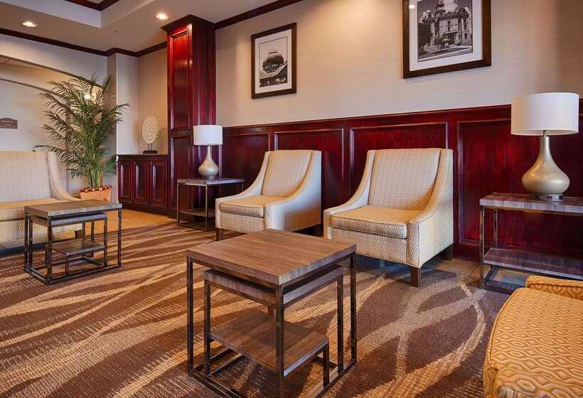Best Western Lockhart Hotel & Suites