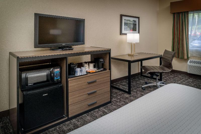 Отель Best Western Logan Inn