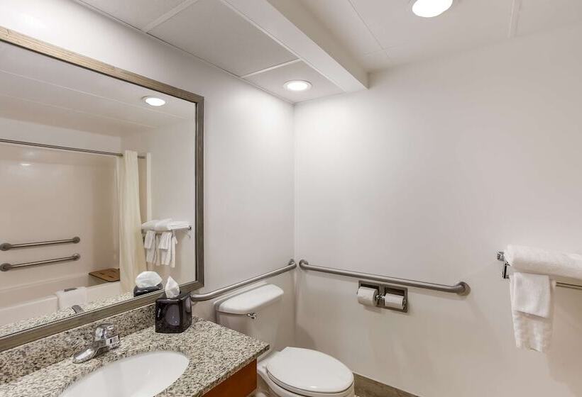 Отель Best Western Logan Inn