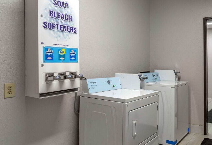 בית מלון כפרי Best Western Oakdale Inn