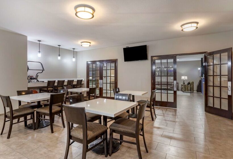 בית מלון כפרי Best Western Oakdale Inn