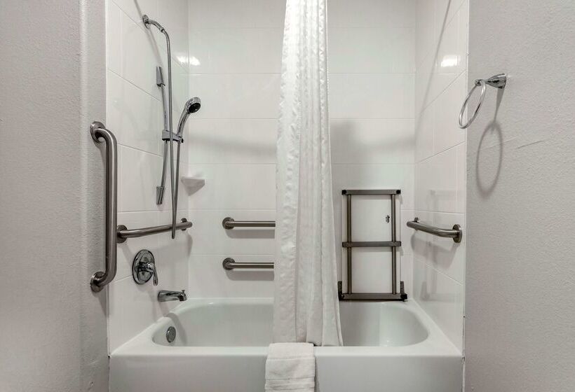 בית מלון כפרי Best Western Oakdale Inn