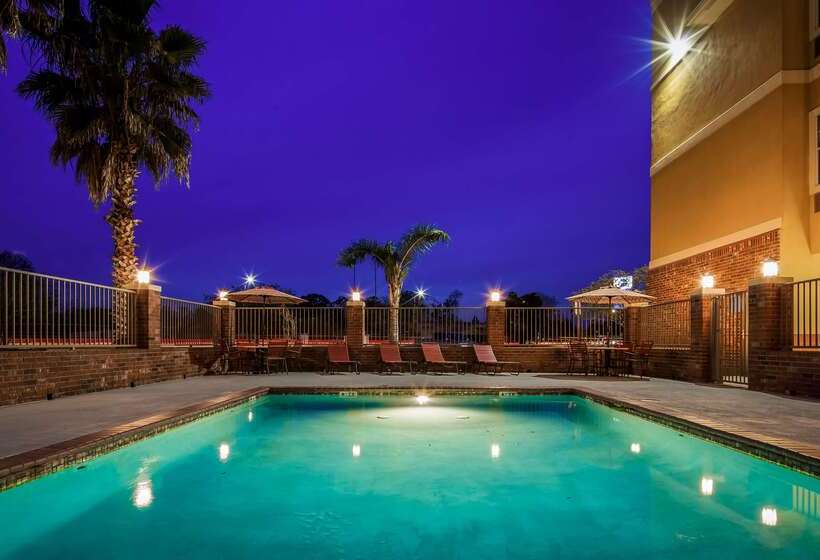 בית מלון כפרי Best Western Plaquemine Inn