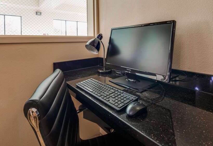 فندق Best Western Plus Battleground Inn & Suites