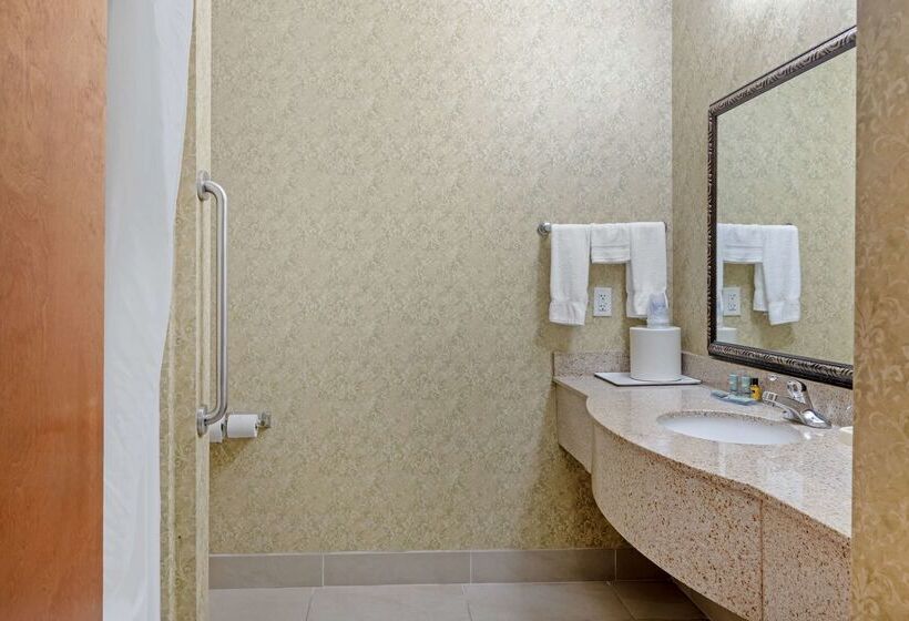 호텔 Best Western Plus Bradbury Inn And Suites