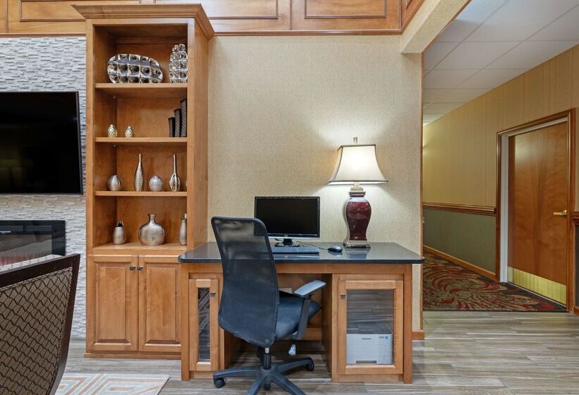 호텔 Best Western Plus Bradbury Inn And Suites