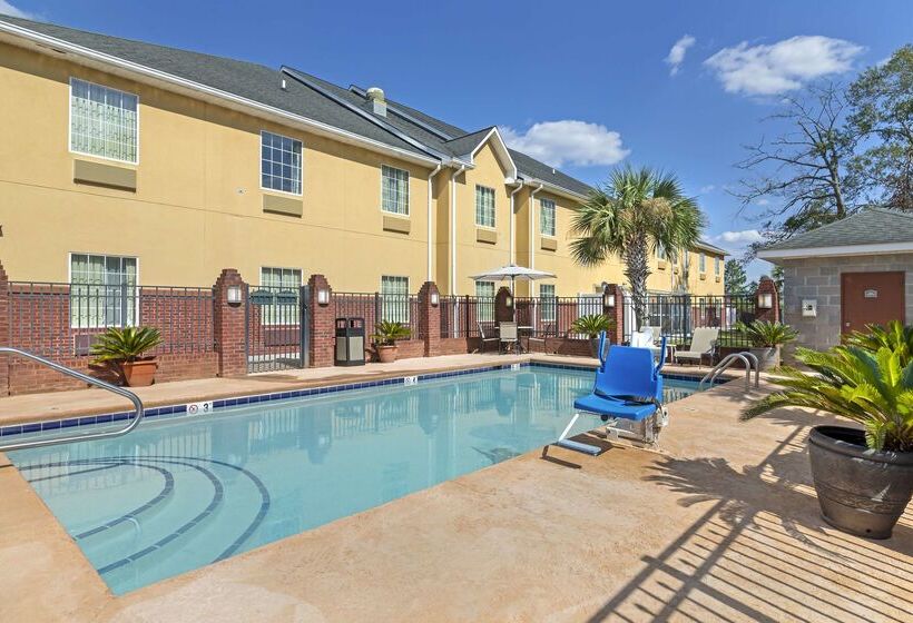 호텔 Best Western Plus Bradbury Inn And Suites
