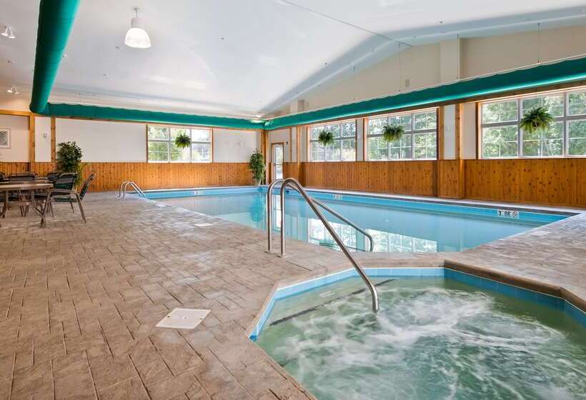 فندق Best Western Plus Crossroads Inn & Suites