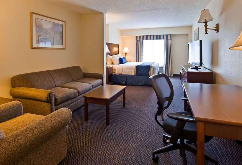 فندق Best Western Plus Crossroads Inn & Suites