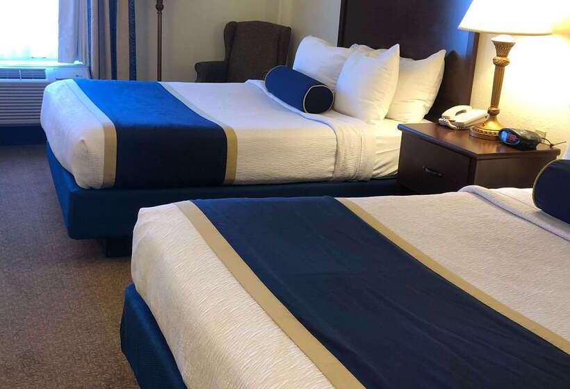 فندق Best Western Plus Crossroads Inn & Suites