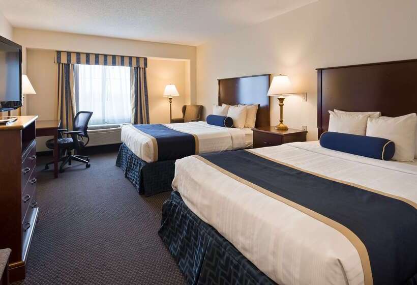 فندق Best Western Plus Crossroads Inn & Suites