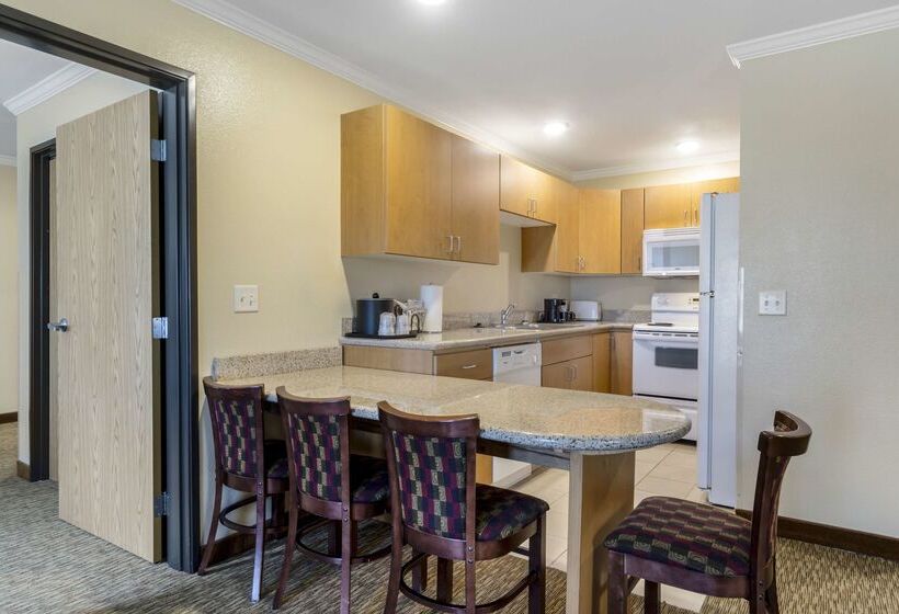 فندق Best Western Plus Grapevine Inn