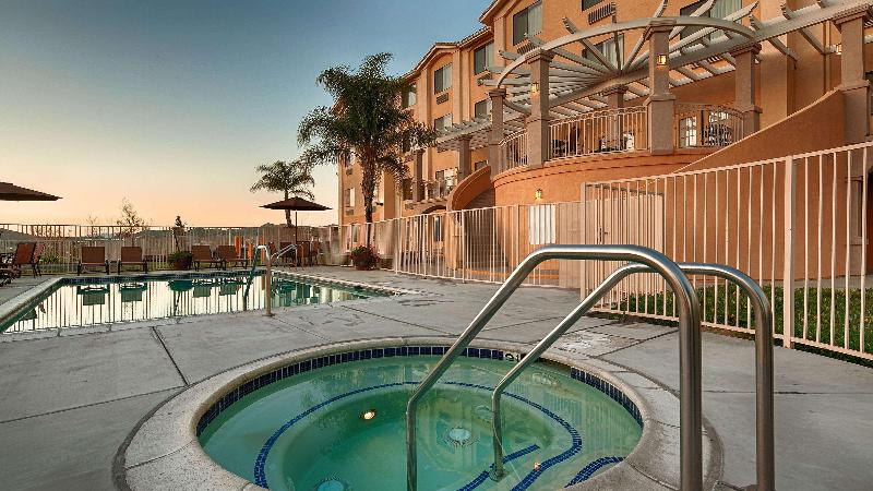 ホテル Best Western Plus Lake Elsinore Inn & Suites