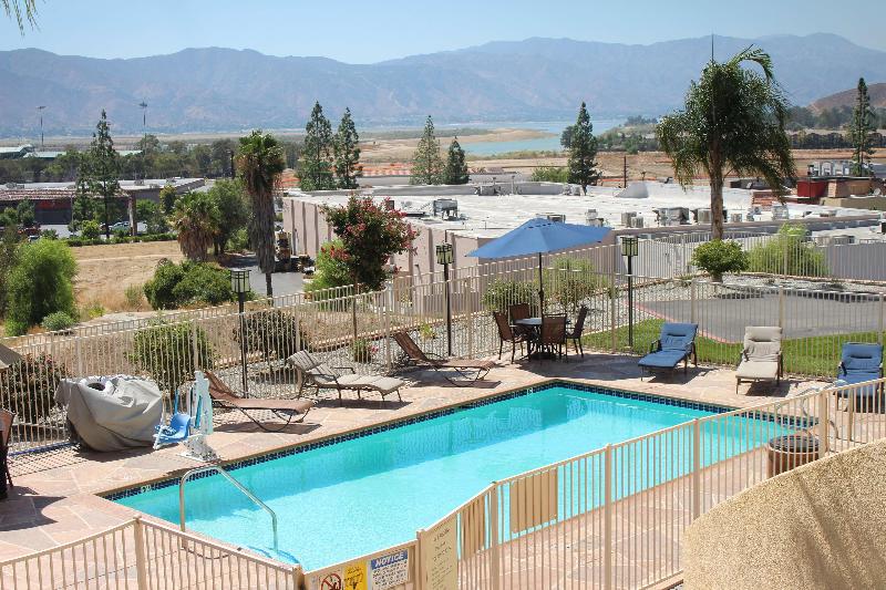 ホテル Best Western Plus Lake Elsinore Inn & Suites