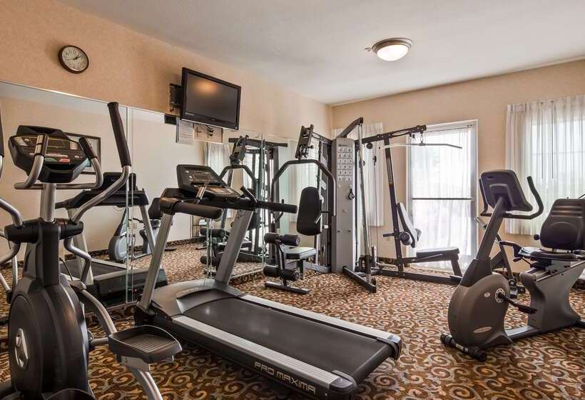 호텔 Best Western Plus Main Street Inn