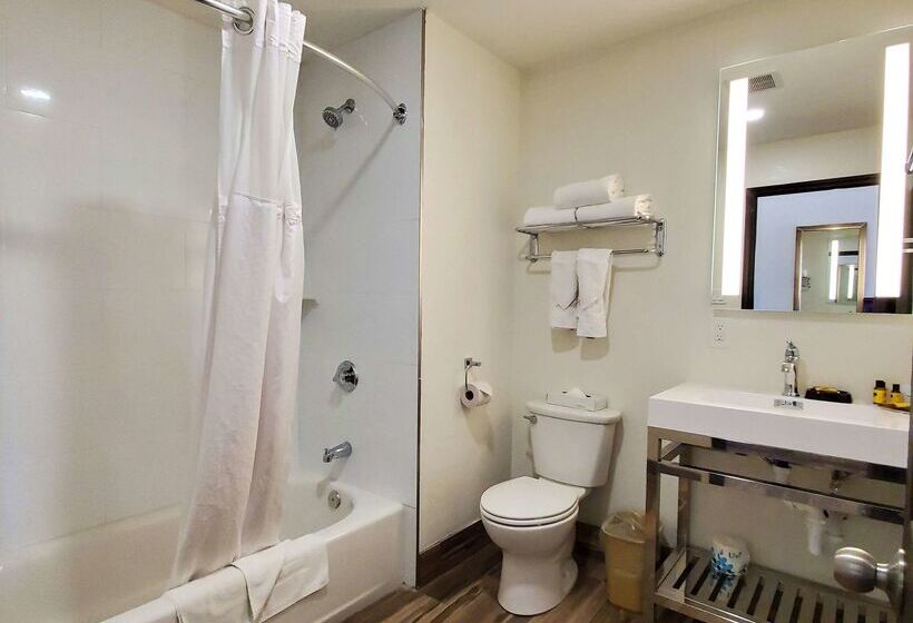 호텔 Best Western Plus Main Street Inn