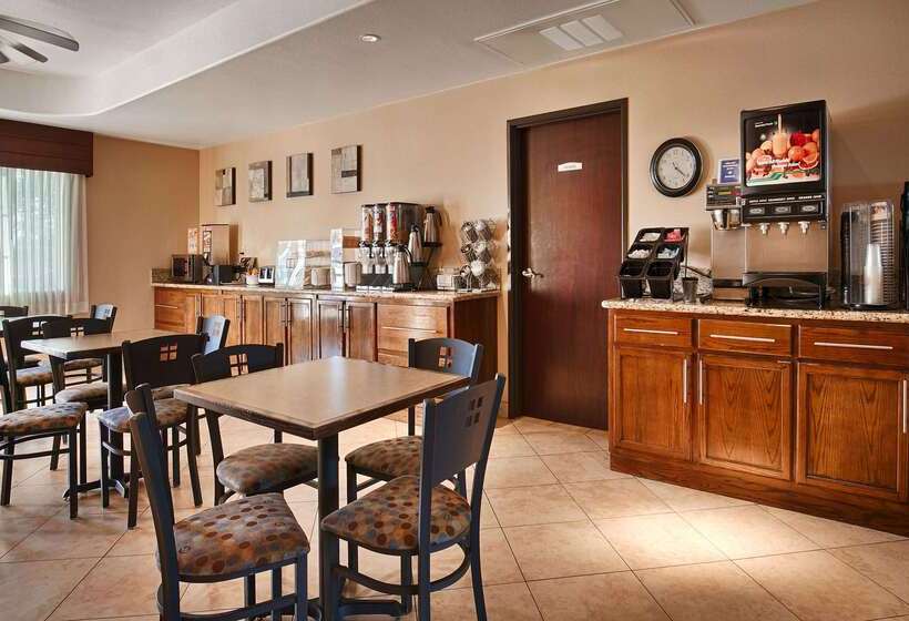 호텔 Best Western Plus Main Street Inn