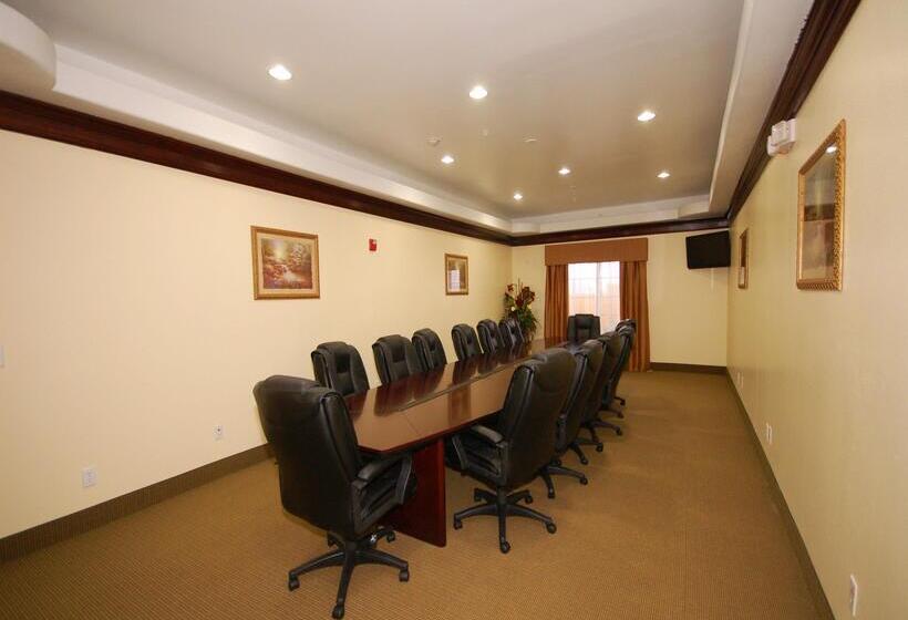 Отель Best Western Plus Manvel Inn & Suites