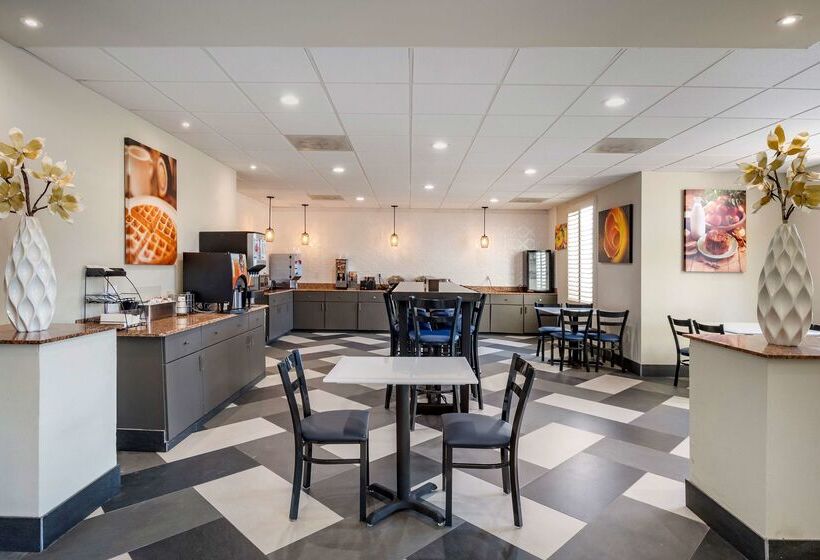ホテル Best Western Plus Mckinney Inn And Suites
