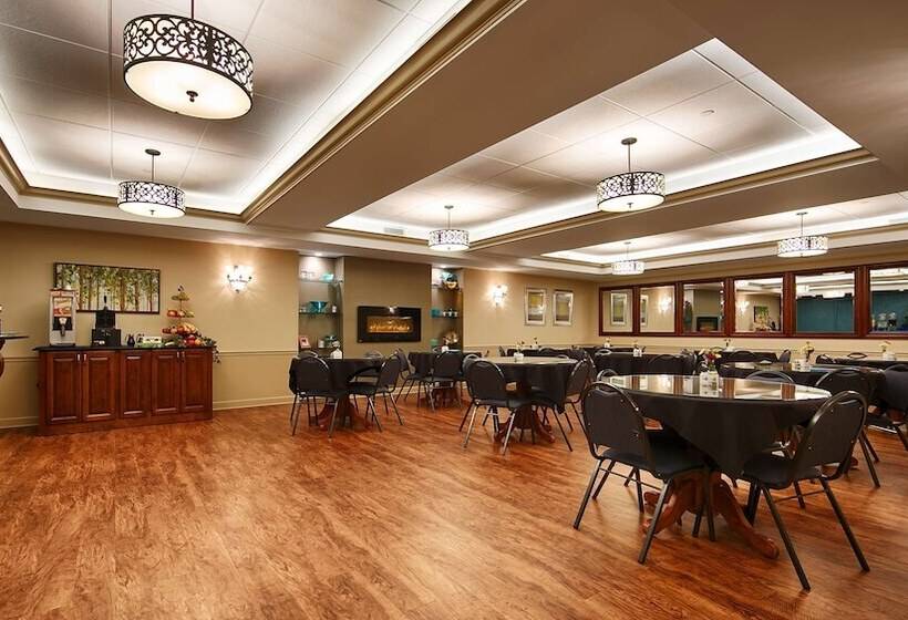 Отель Best Western Plus Mentor Cleveland Northeast