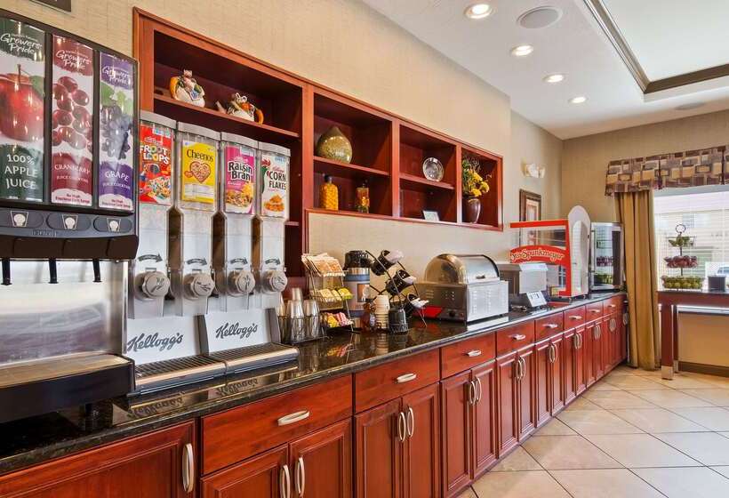 Отель Best Western Plus Montezuma Inn And Suites