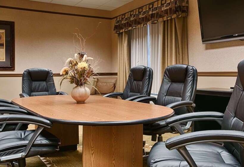 فندق Best Western Plus Montezuma Inn And Suites