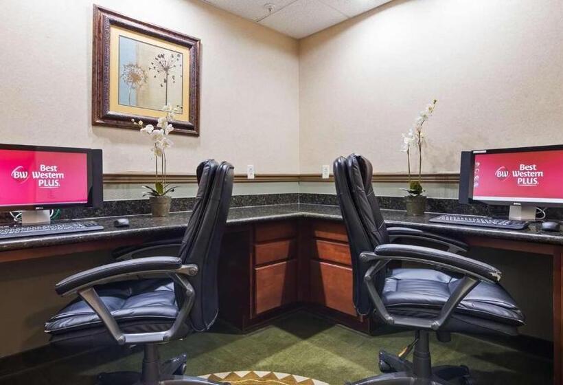 Отель Best Western Plus Montezuma Inn And Suites