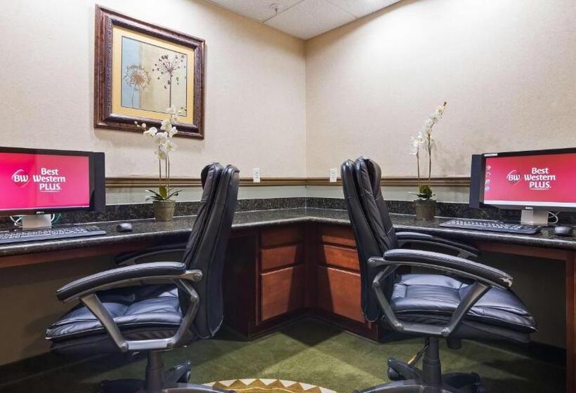 Отель Best Western Plus Montezuma Inn And Suites