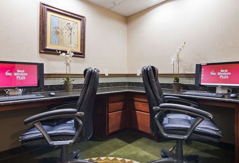 Отель Best Western Plus Montezuma Inn And Suites