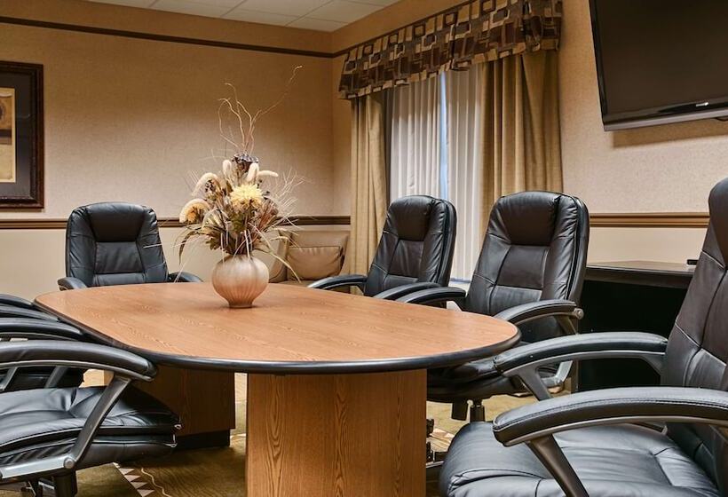 Отель Best Western Plus Montezuma Inn And Suites