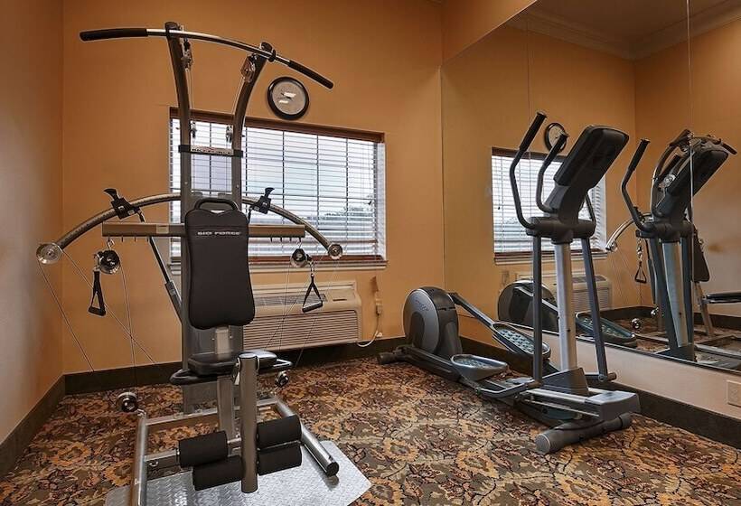 호텔 Best Western Plus New Caney Inn & Suites