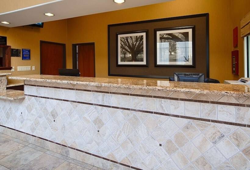 호텔 Best Western Plus New Caney Inn & Suites