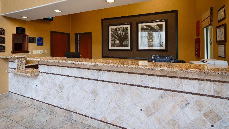 호텔 Best Western Plus New Caney Inn & Suites