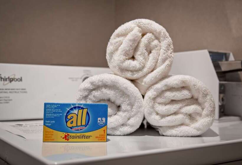 Отель Best Western Plus New Cumberland