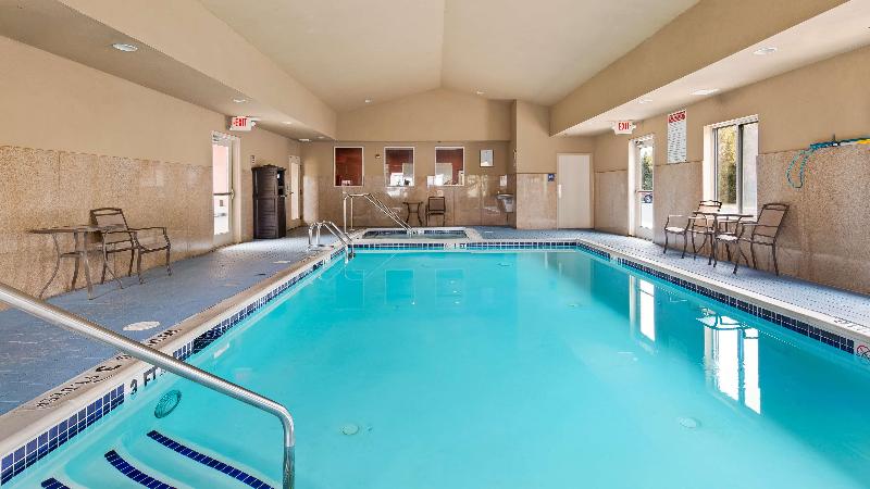 Отель Best Western Plus New Cumberland