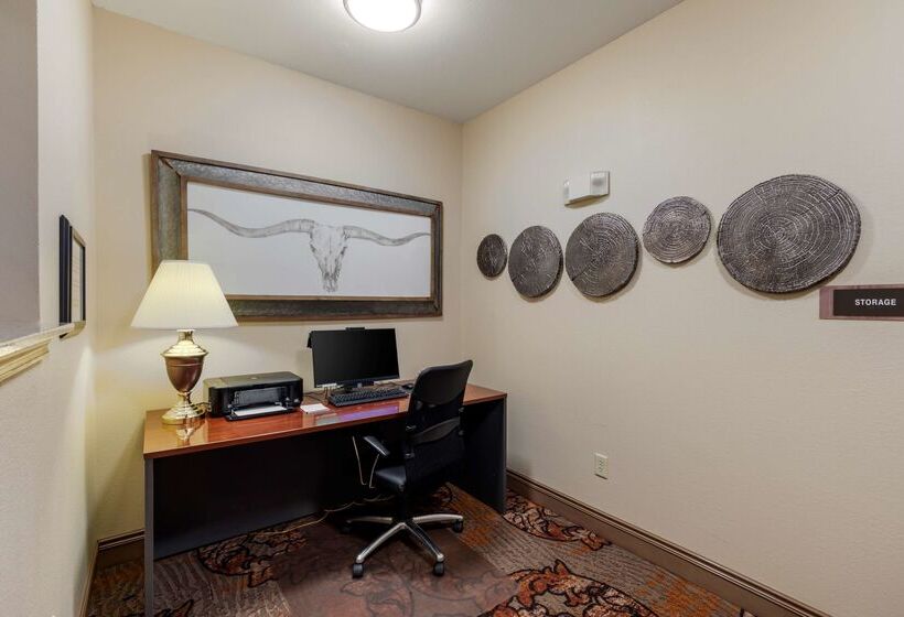 בית מלון כפרי Best Western Plus Red River Inn