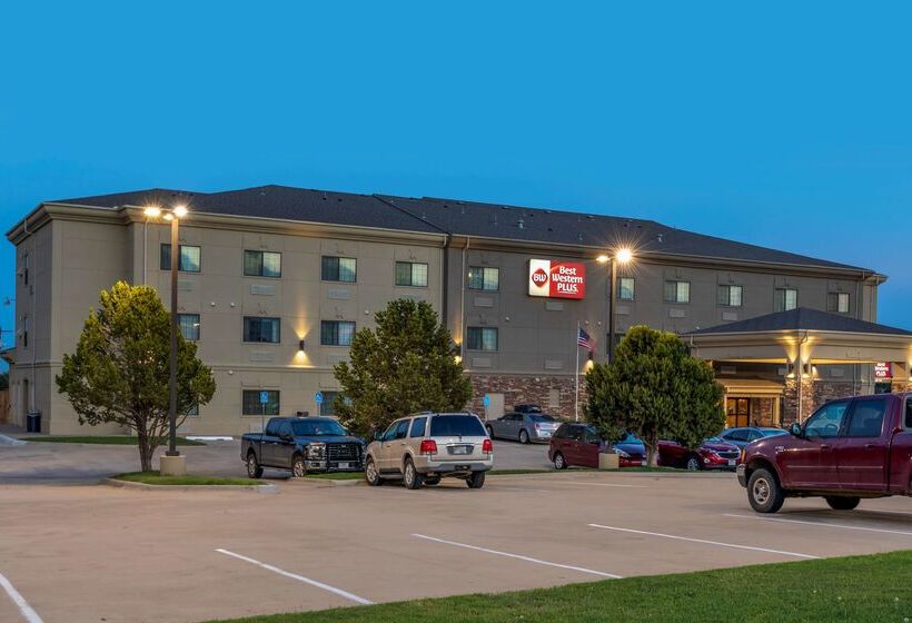 Отель Best Western Plus Red River Inn