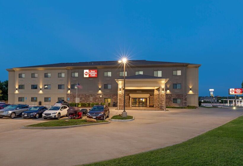 בית מלון כפרי Best Western Plus Red River Inn