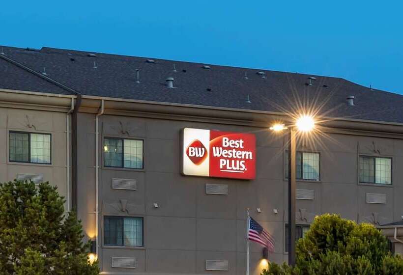 Отель Best Western Plus Red River Inn