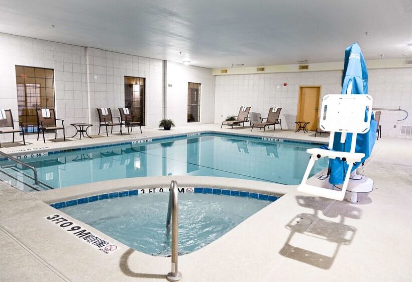 Отель Best Western Plus Shamrock Inn & Suites