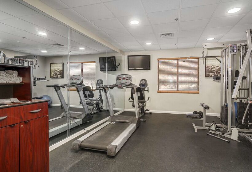 בית מלון כפרי Best Western Plus Silver Creek Inn