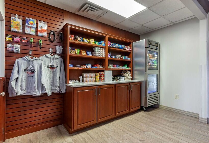 فندق Best Western Plus Sparta Trail Lodge