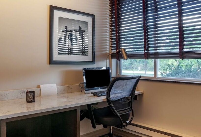 فندق Best Western Plus Sparta Trail Lodge