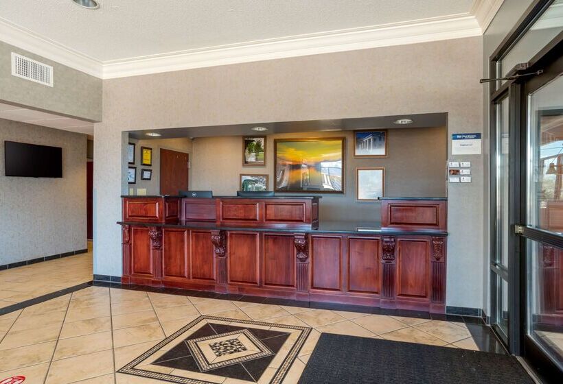 Best Western Plus Two Rivers Hotel & Suites