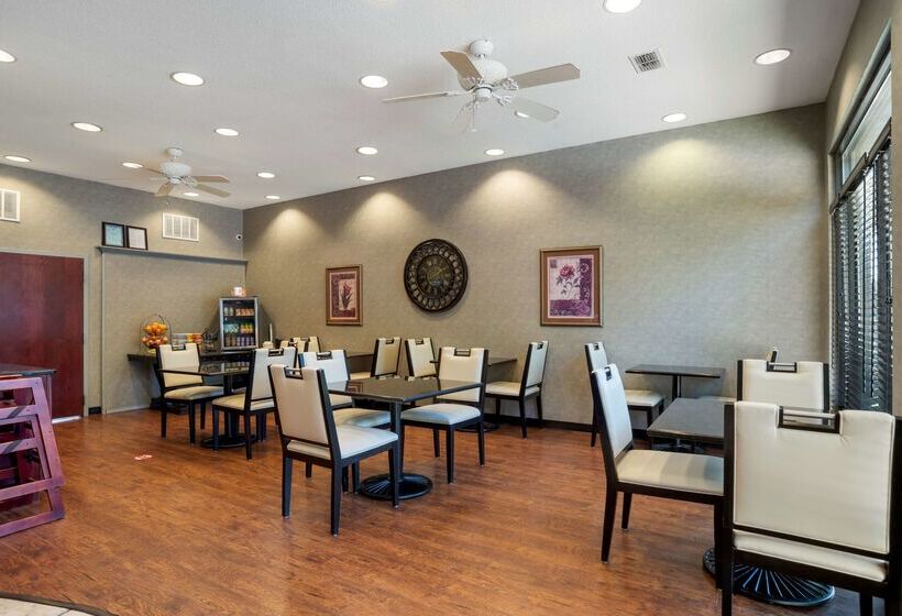 Best Western Plus Two Rivers Hotel & Suites