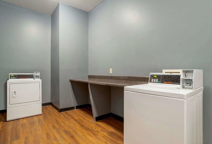 Best Western Plus Two Rivers Hotel & Suites