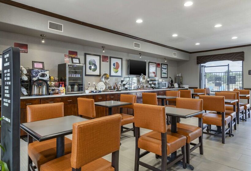 Отель Best Western Plus Victoria Inn & Suites