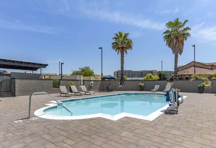 酒店 Best Western Plus Vineyard Inn